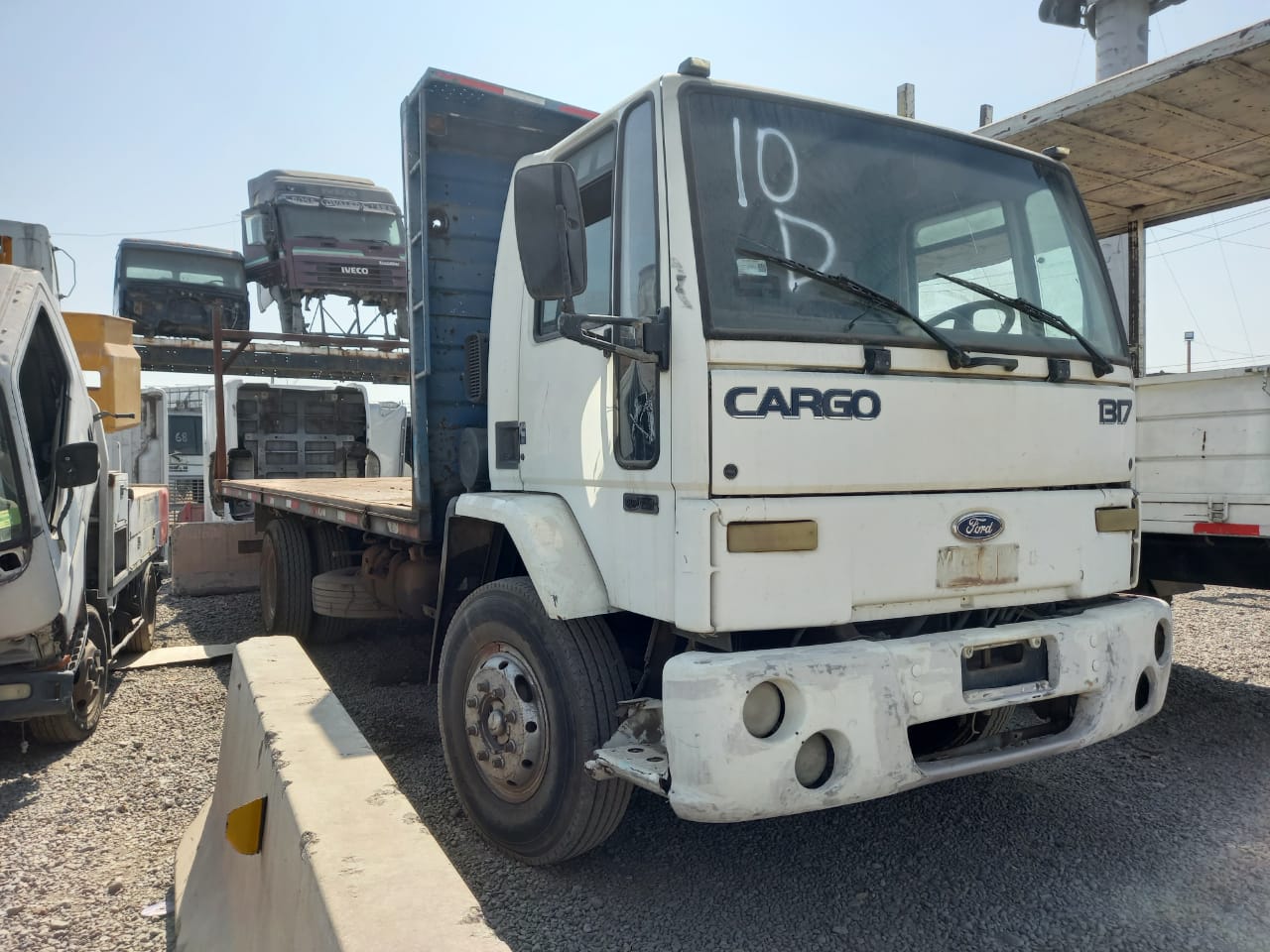 MUñON Ford CARGO 2005  USADO  EN DESARME